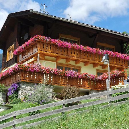 Vila Haus Bergblick Großkirchheim Exteriér fotografie