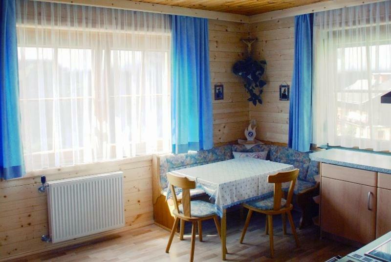 Vila Haus Bergblick Großkirchheim Exteriér fotografie