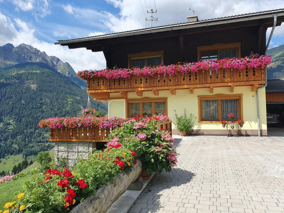 Vila Haus Bergblick Großkirchheim Exteriér fotografie